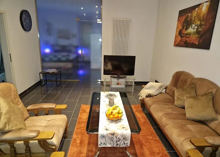Zentrales City-Apartment Mit Garage Und Arbeitsplatz Geeignet Fuer Business Und Familie