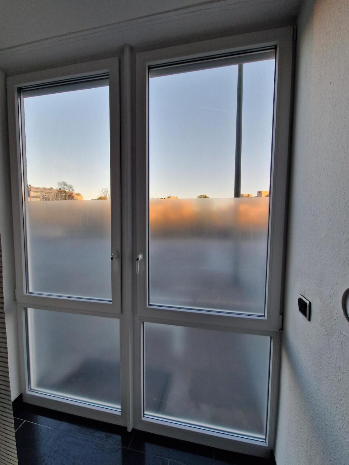 Zentrales City-apartment Mit Garage Und Arbeitsplatz Geeignet Fuer Business Und Familie Apartment Duisburg