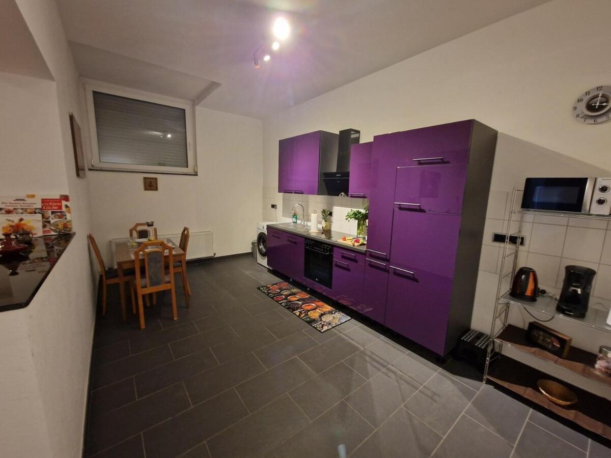 Zentrales City-apartment Mit Garage Und Arbeitsplatz Geeignet Fuer Business Und Familie Apartment *