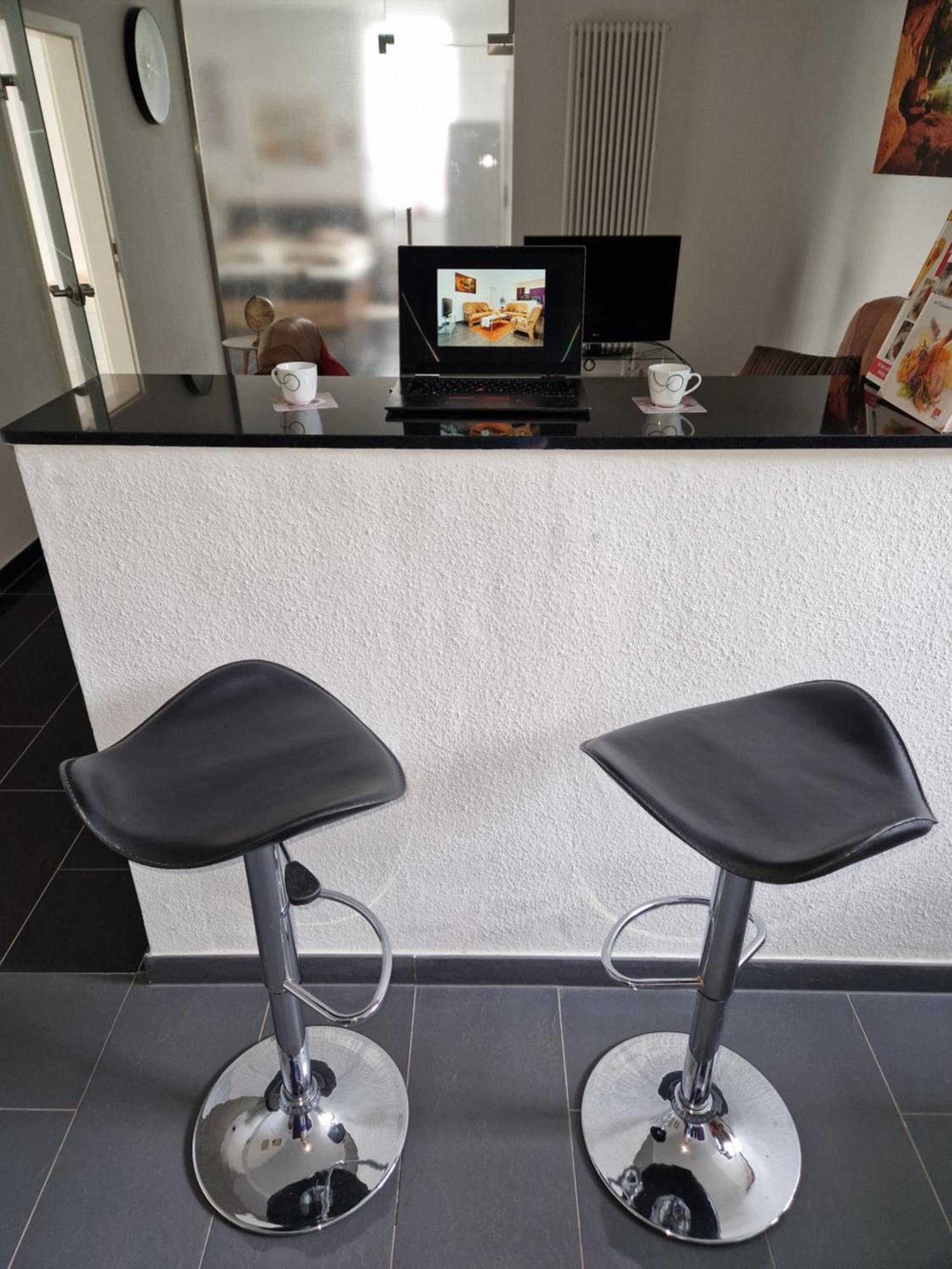 Zentrales City-apartment Mit Garage Und Arbeitsplatz Geeignet Fuer Business Und Familie *